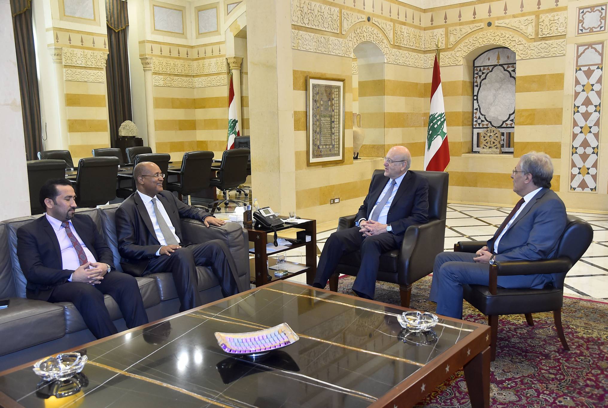 ميقاتي: نعمل مع الجامعة العربيّة
والدول العربيّة لتفعيل التعاون القضائي