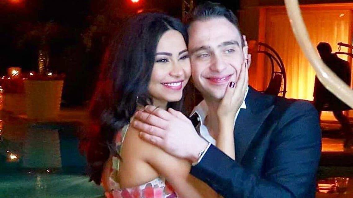 مفاجئة غير متوقعة.. شيرين تعلن عودتها الى حسام حبيب