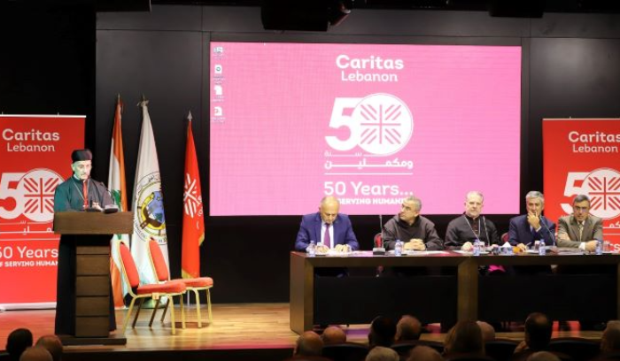 كلّف صفير تمثيله في وداع رئيس أساقفة قبرص
الراعي هنأ رئيس "كاريتاس"
ونائبه بفوزهما بالتزكية بولاية ثانية