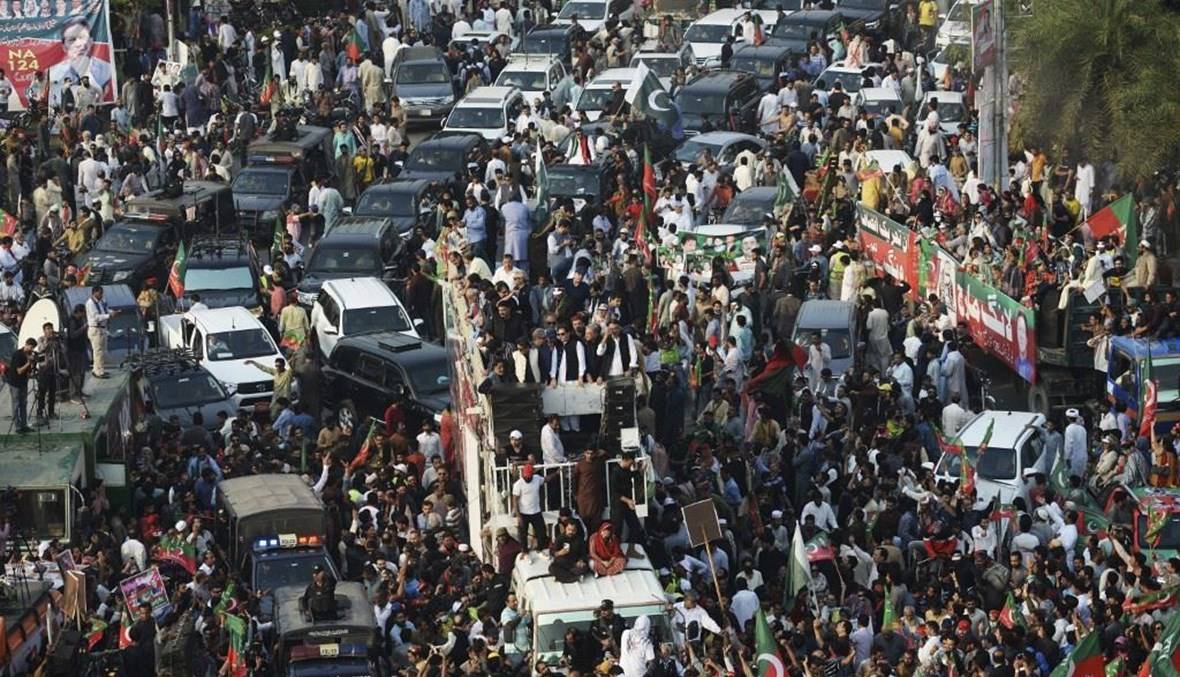 باكستان.. مسيرة أنصار خان نحو إسلام آباد تتواصل