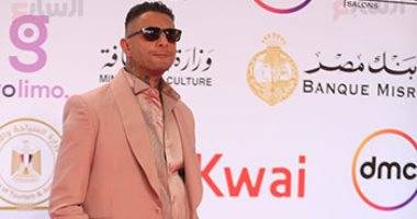 موضة البدل الرجالي على الريد كاربت بمهرجان القاهرة السينمائي