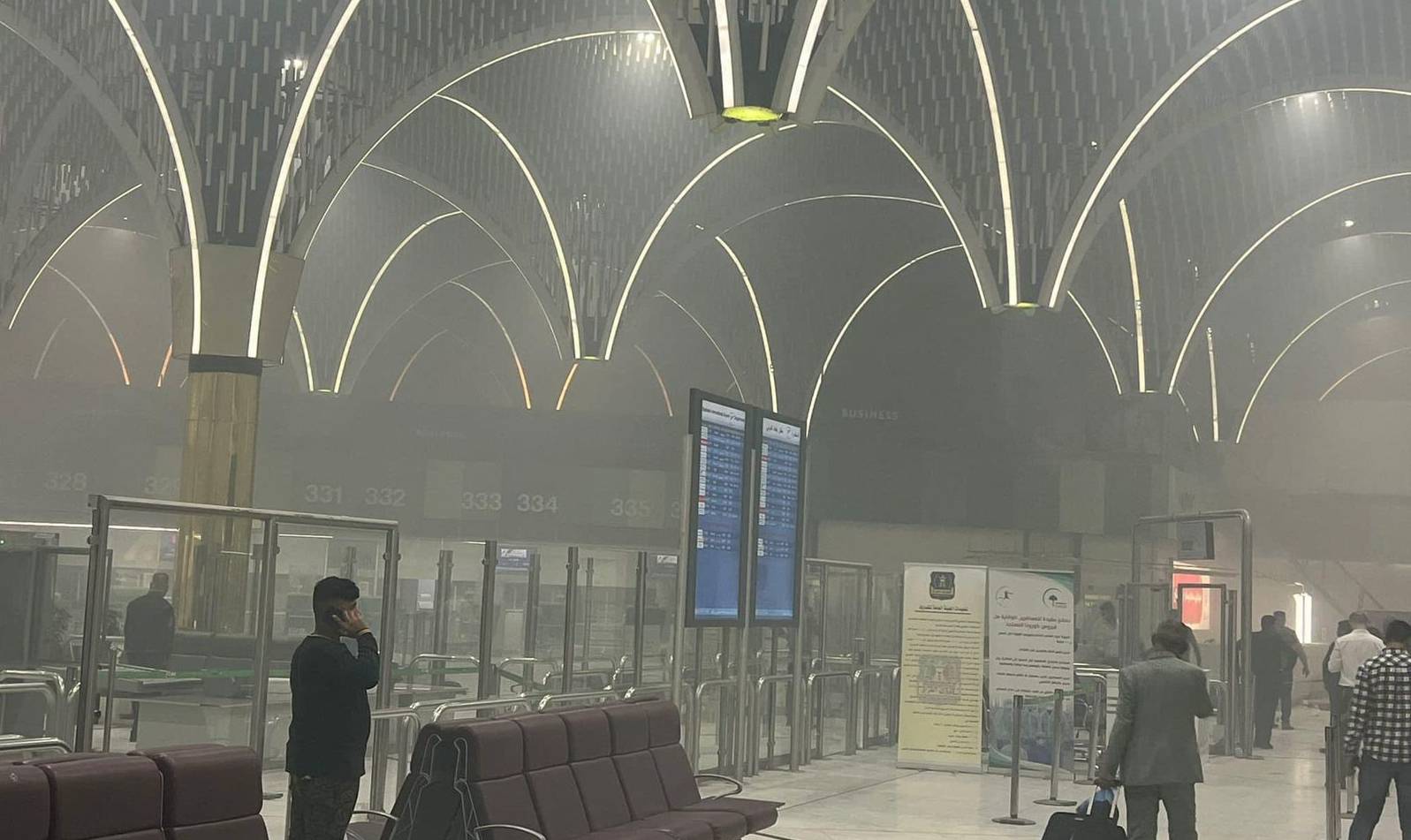 اخماد حريق في مطار بغداد الدولي