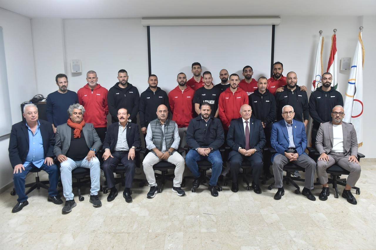 اللجنة الأولمبية كرَمت منتخب لبنان لكرة السلة
تقديراً لنتائجه الرياضية والوطنية المشرّفة