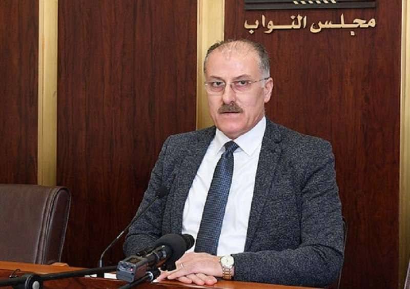 هل غرّد تيمور خارج سرب المختارة بعد تأييده دعوة الراعي الى عقد مُؤتمر دولي؟
عبدالله لـ"الديار": المؤتمر يحتاج الى دراسة... وخطنا مفتوح دائماً مع بكركي