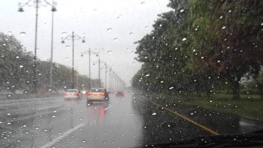 منخفض جوي وأمطار غزيرة وثلوج  تحت عتبة الـ٢٠٠٠ متر
