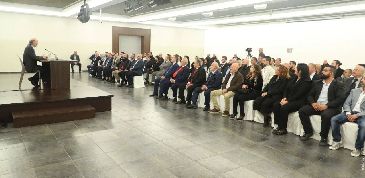 جعجع: تستُّر البعض خلف شعار التوافق
لتأمين مشروعه الإقليمي يوقع البلاد بالفراغ