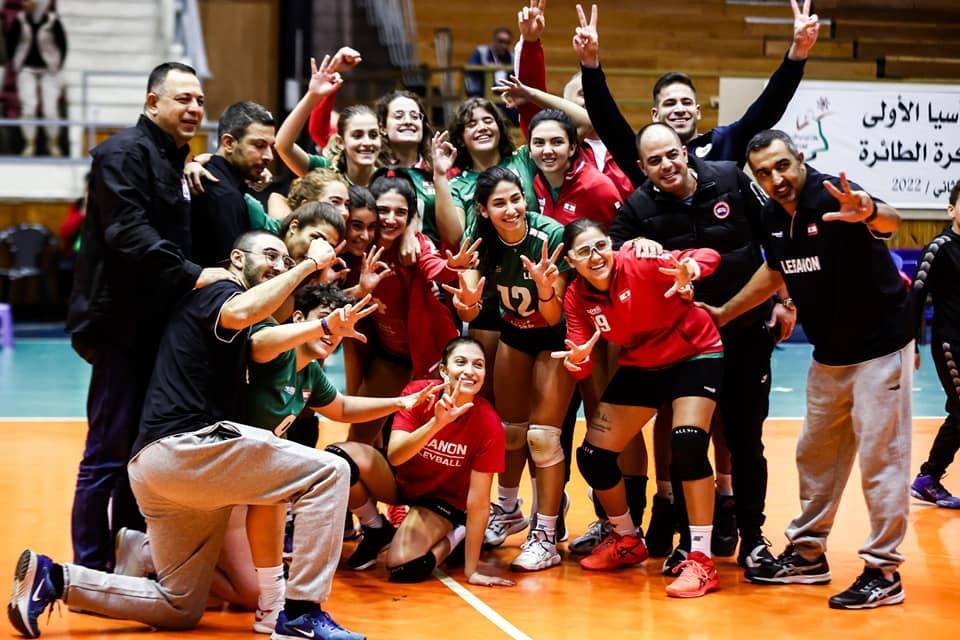 بطولة غرب آسيا للسيدات في الكرة الطائرة
لبنان الفائز على سوريا (3-2)
أحكم قبضته على صدارة المجموعة الأولى