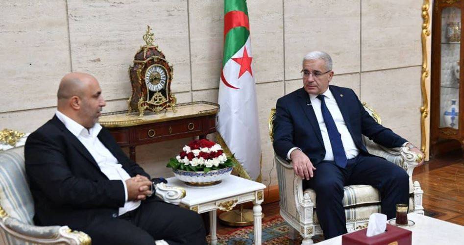 خلال استقباله وفداً من حماس
الجزائر: رئيس البرلمان يؤكد دعم فلسطين