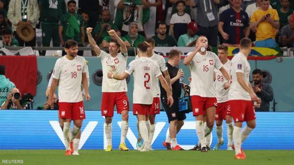 المنتخب السعودي يخسر أمام بولندا ويضيع فرصة التأهل