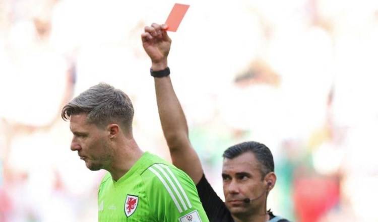 بعد الخسارة... حارس مرمى ويلز يدخل تاريخ كأس العالم