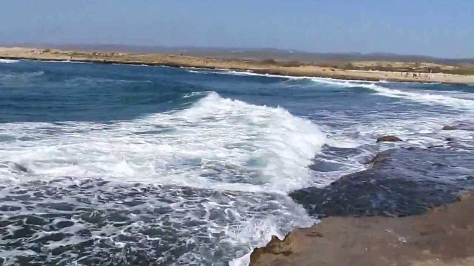 العثور على مكعبات حشيشة على شاطئ الصرفند وعدلون