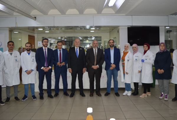 الأبيض زار غرفة طرابلس واطلع على مختبرات فحص جودة الغذاء
دبوسي اكد خلو الخضار والفاكهة التي خضعت للفحوصات من الكوليرا