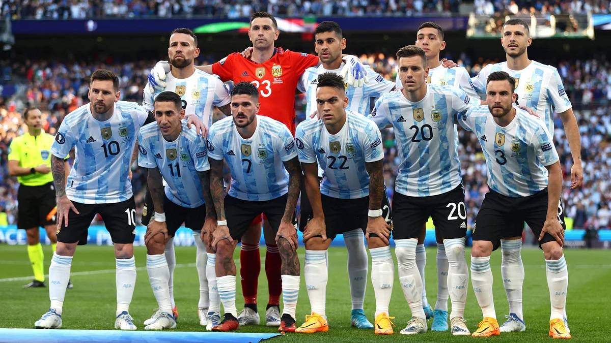بعد خسارة الأرجنتين.. تاريخ المونديال يكشف: البطل يمكن أن يتعثر في البداية