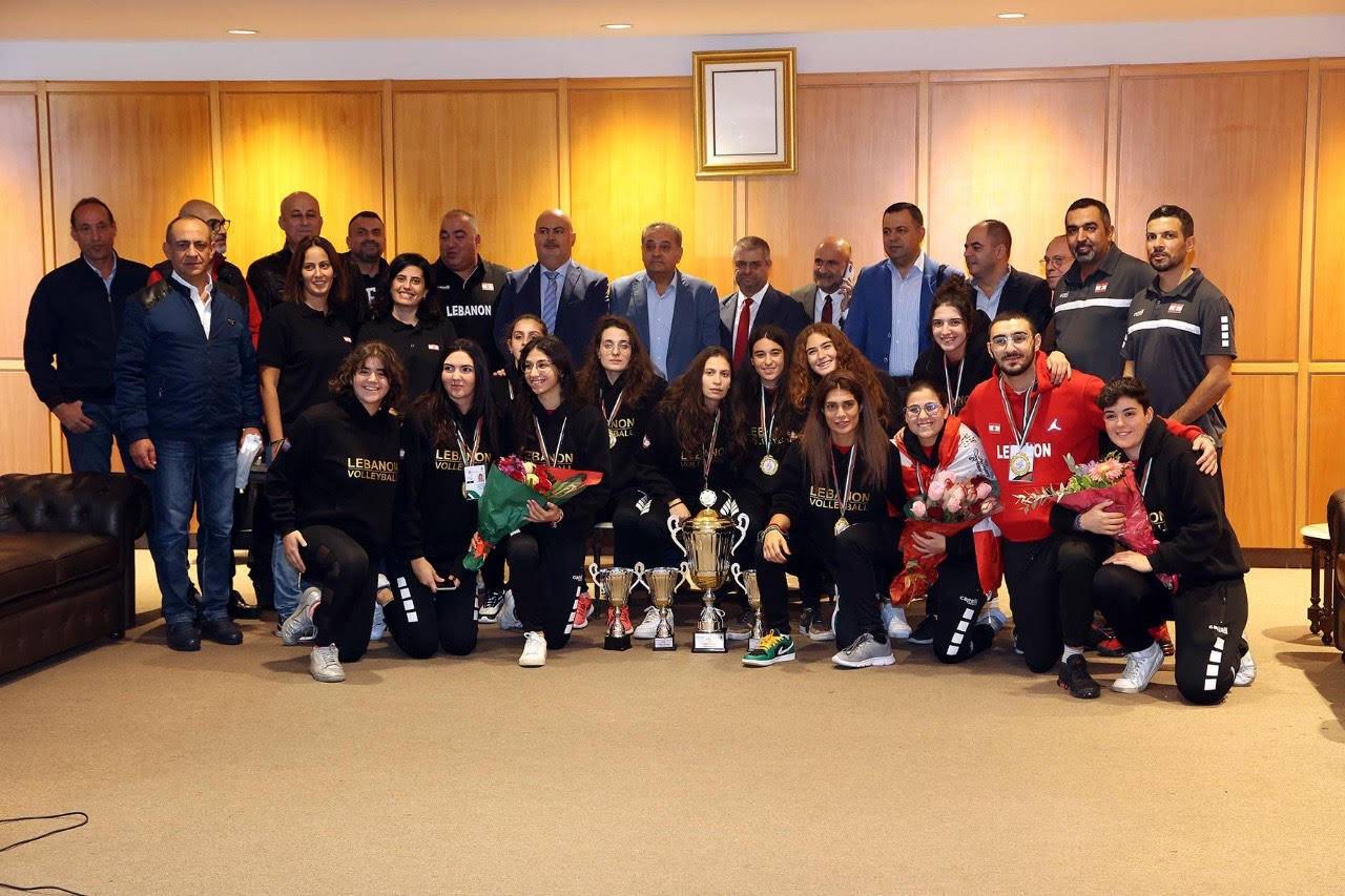 عودة منتخب السيدات متوّج بالذهب
تهنئة من عون وميقاتي وكلاّس ونصري لحود
شيخو افضل لاعبة .. ابي صعب وصفا الافضل بمركزيهما