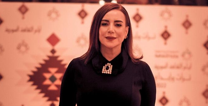 شكران مرتجى مكرمة في مهرجان أيام الثقافة السورية!