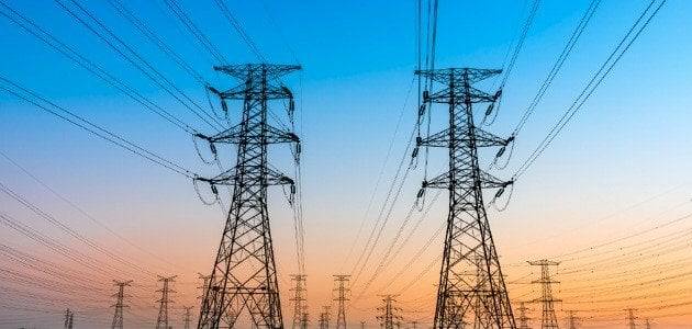 بالفيديو- طائرة تصطدم ببرج كهرباء في ماريلاند الأميركية
