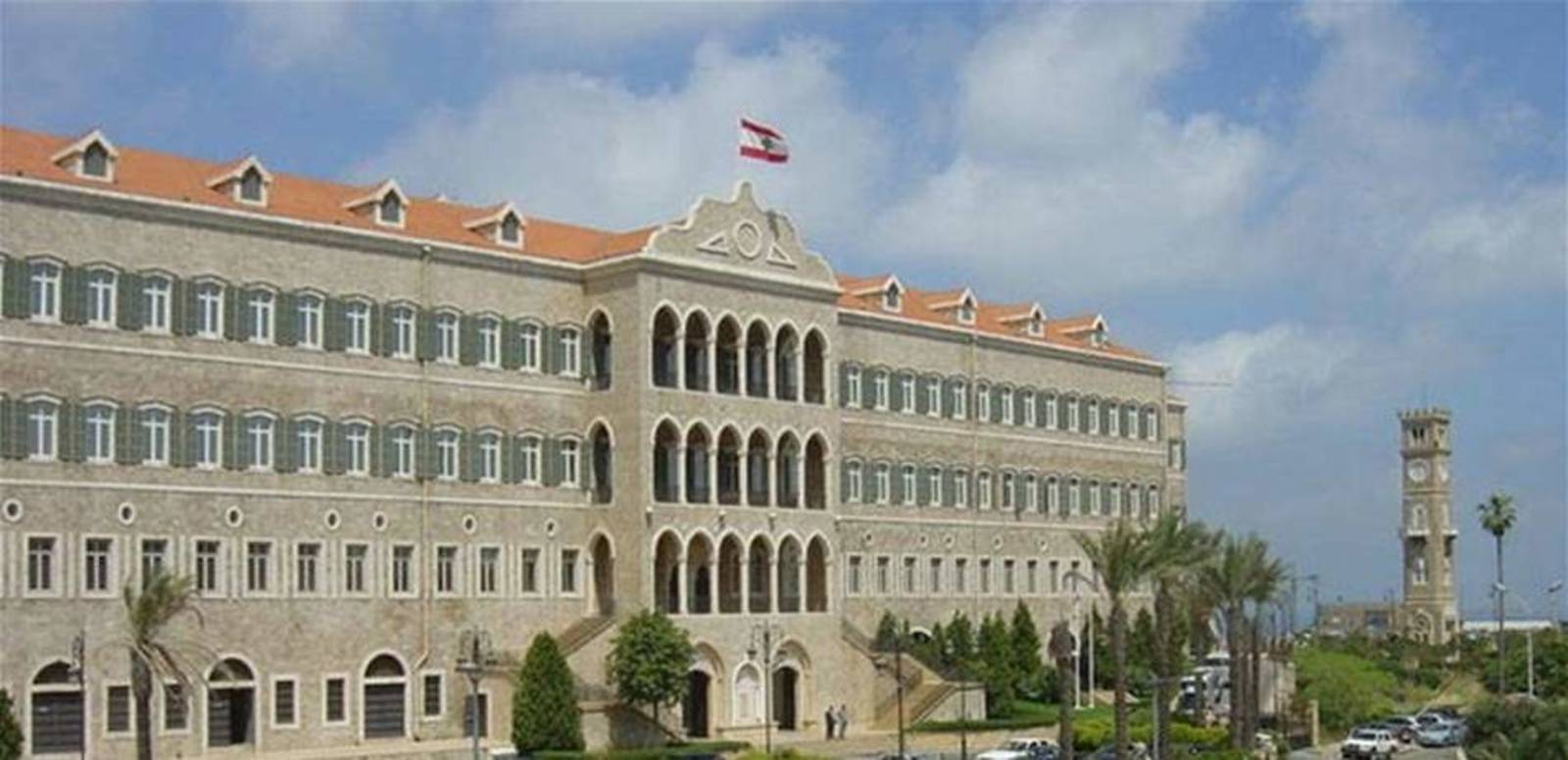 لمناسبة عيدي الميلاد ورأس السنة... مذكرة تحدد أيام العطل