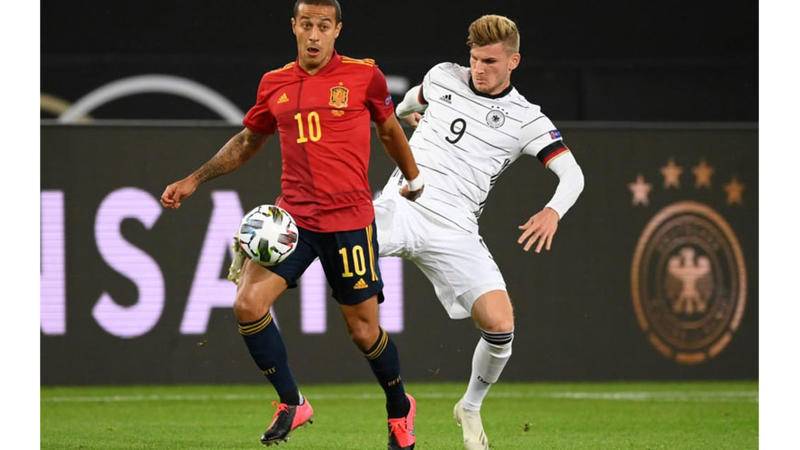 التعادل سيد الموقف بين المانيا وإسبانيا