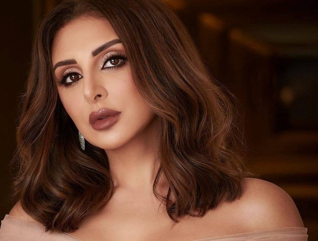 خوفا على حبالها الصوتية.. انغام ترفض الاستعانة بأنبوب حنجري