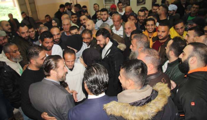 حراك طرابلسي لكرامي قد يُثمر "جبهة وطنيّة" في وجه "القوات"
تكتل "التغييريين" يستثمر بخسارة مقعد فنج لاستعادة "تماسكه"