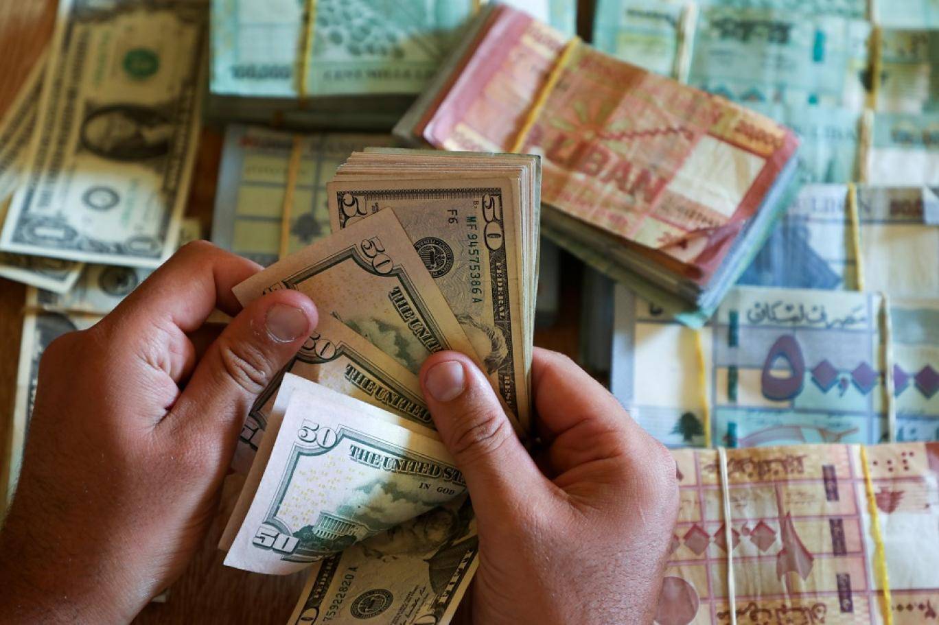 الى حُكم العصابات دُرّ !
دولاركَ بـ 200 ألف قريباً