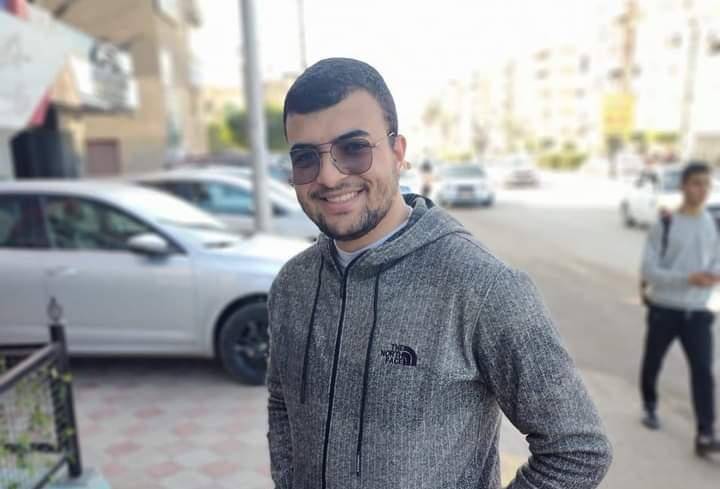 المبرمج أحمد ماهر: تفشي الأمراض أحدث ثورة في البرمجة والتسويق الإلكتروني