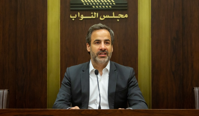 معوض: مُستمرّ بالترشح
