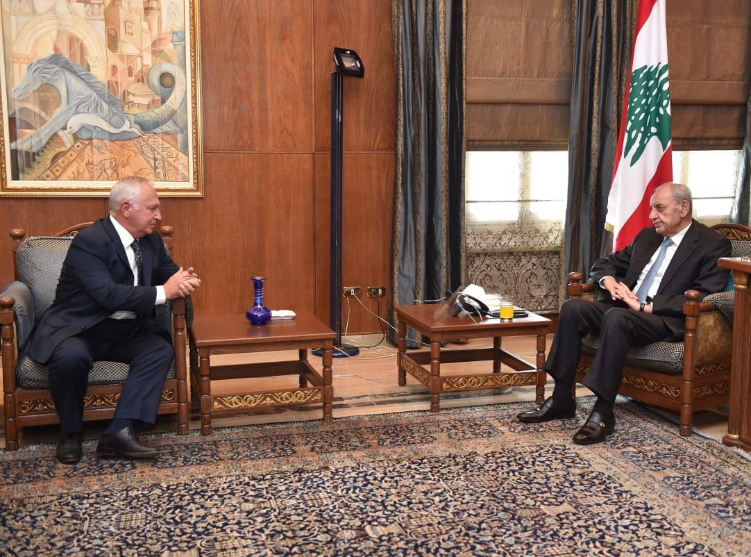بري دعا الى جلسة للجان المشتركة
وتلقّى دعوة لزيارة أرمينيا