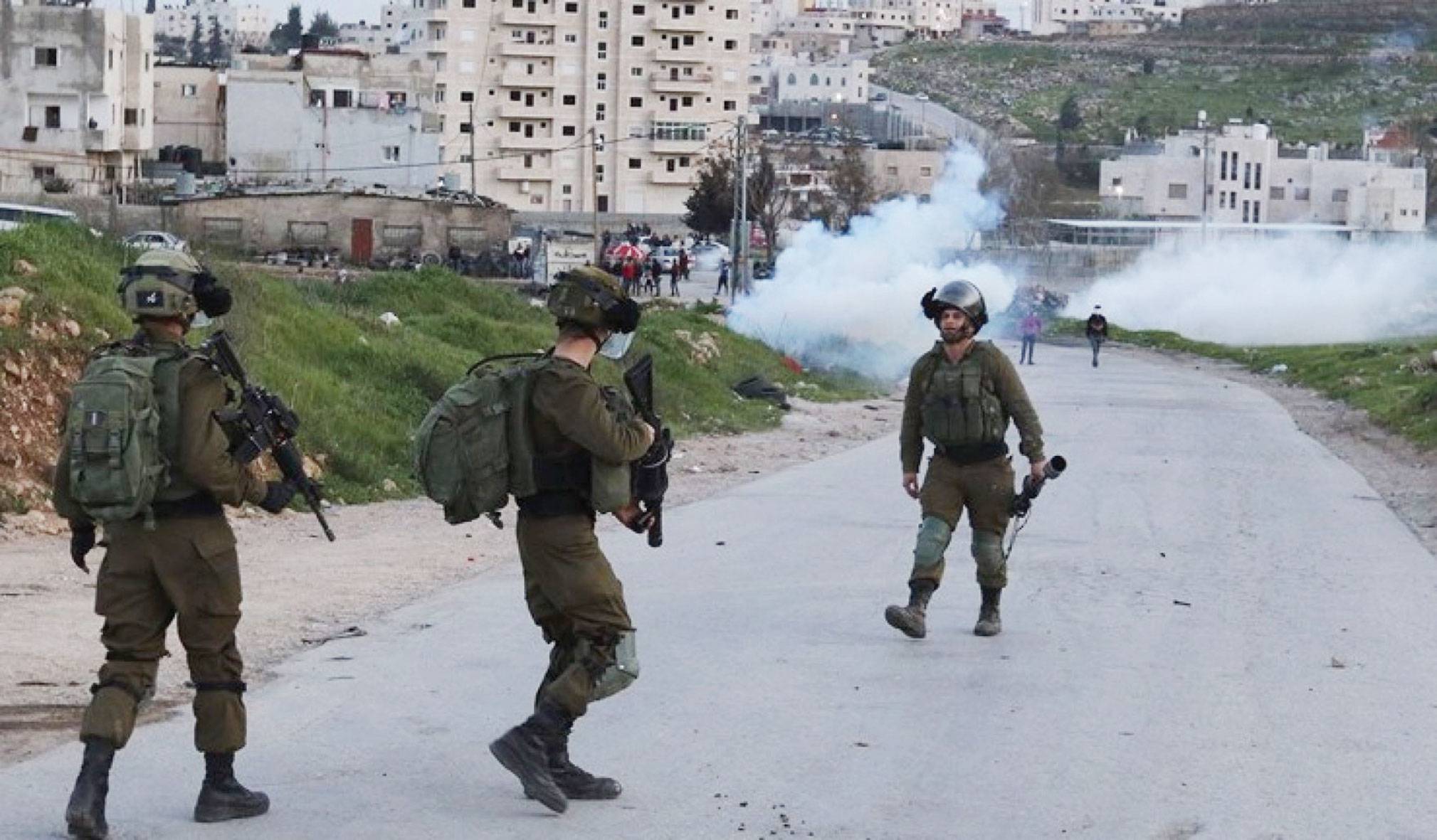 بعد الإعدام : حداد وإغلاق في حوارة... ومُواجهات مع قوات الاحتلال في القدس
الأمم المتحدة تدعو الى «التحقيق بالحادثة بأسرع وقت مُمكن ومُحاسبة المسؤولين»