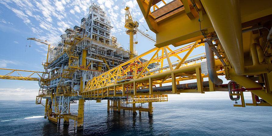 أسعار النفط ترتفع بعد سقف أسعار الخام الروسي