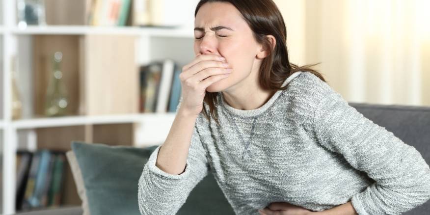 حل لغز "حالة غريبة" تسبب تقيؤ امرأة أكثر من 30 مرة في اليوم