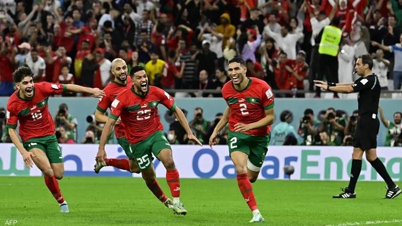 مونديال 2022 : المغرب أول بلد عربي في الدور ربع النهائي والبرتغال تسحق سويسرا (6-1)
الدور ربع النهائي : كرواتيا - البرازيل وهولندا - الأرجنتين والمغرب - البرتغال وانكلترا - فرنسا