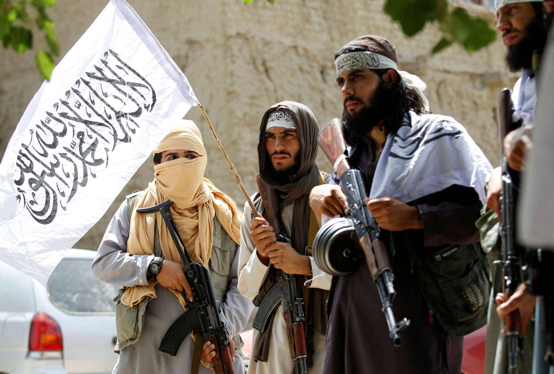 "طالبان" تردّ على الإنتقادات التي طالتها عقب تنفيذ حكم الإعدام علنا بأحد الأشخاص