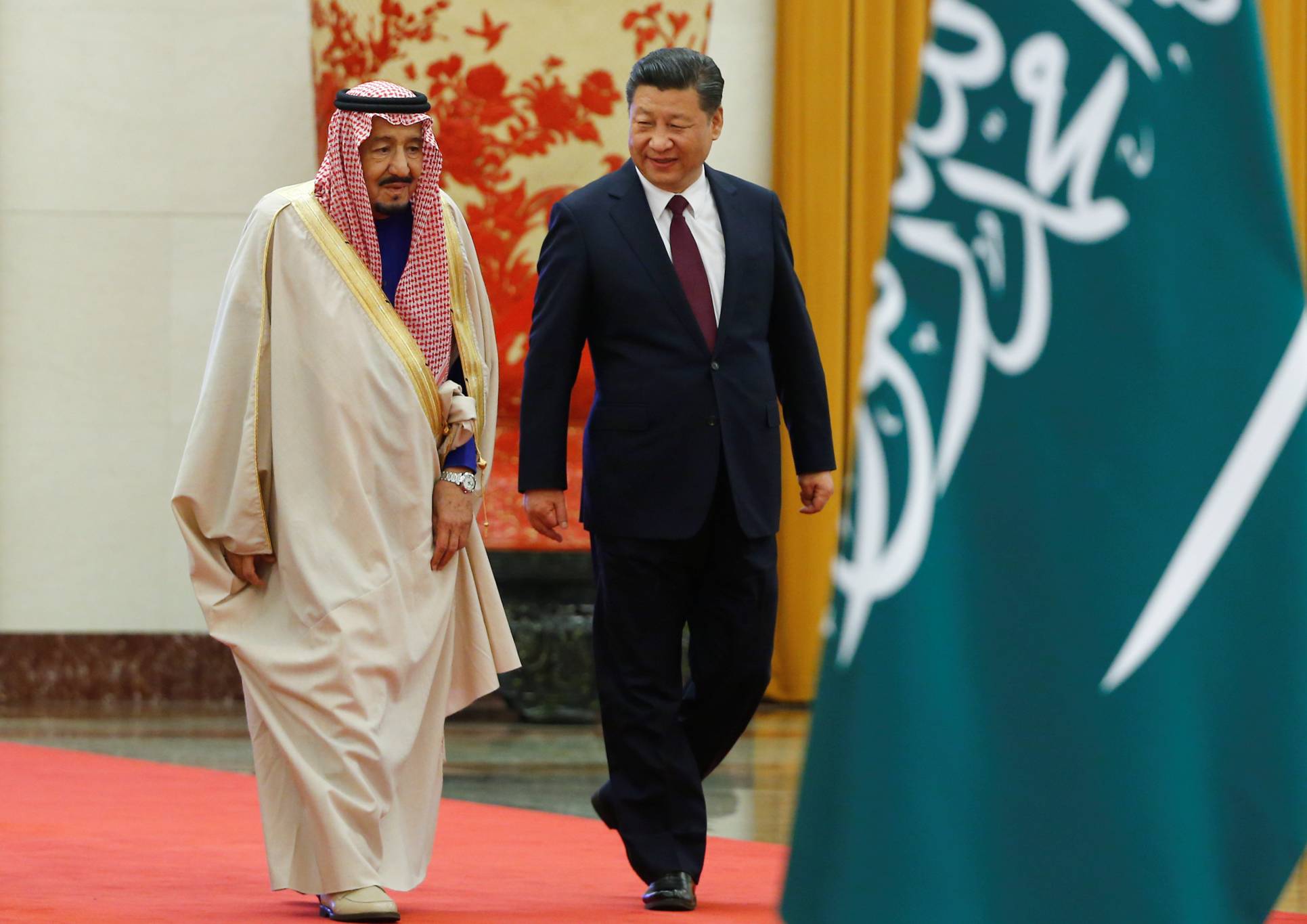 كيف علّق البيت الأبيض على زيارة الرئيس الصيني إلى السعودية؟