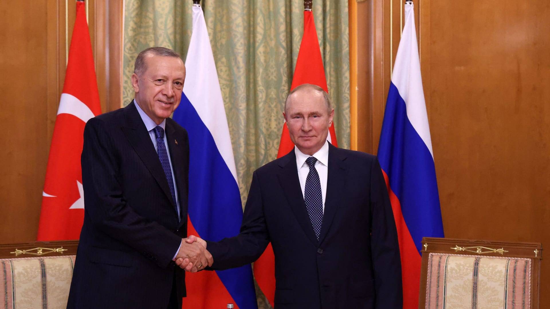 إردوغان وبوتين ناقشا هاتفياً.. ماذا تضمنت المكالمة؟