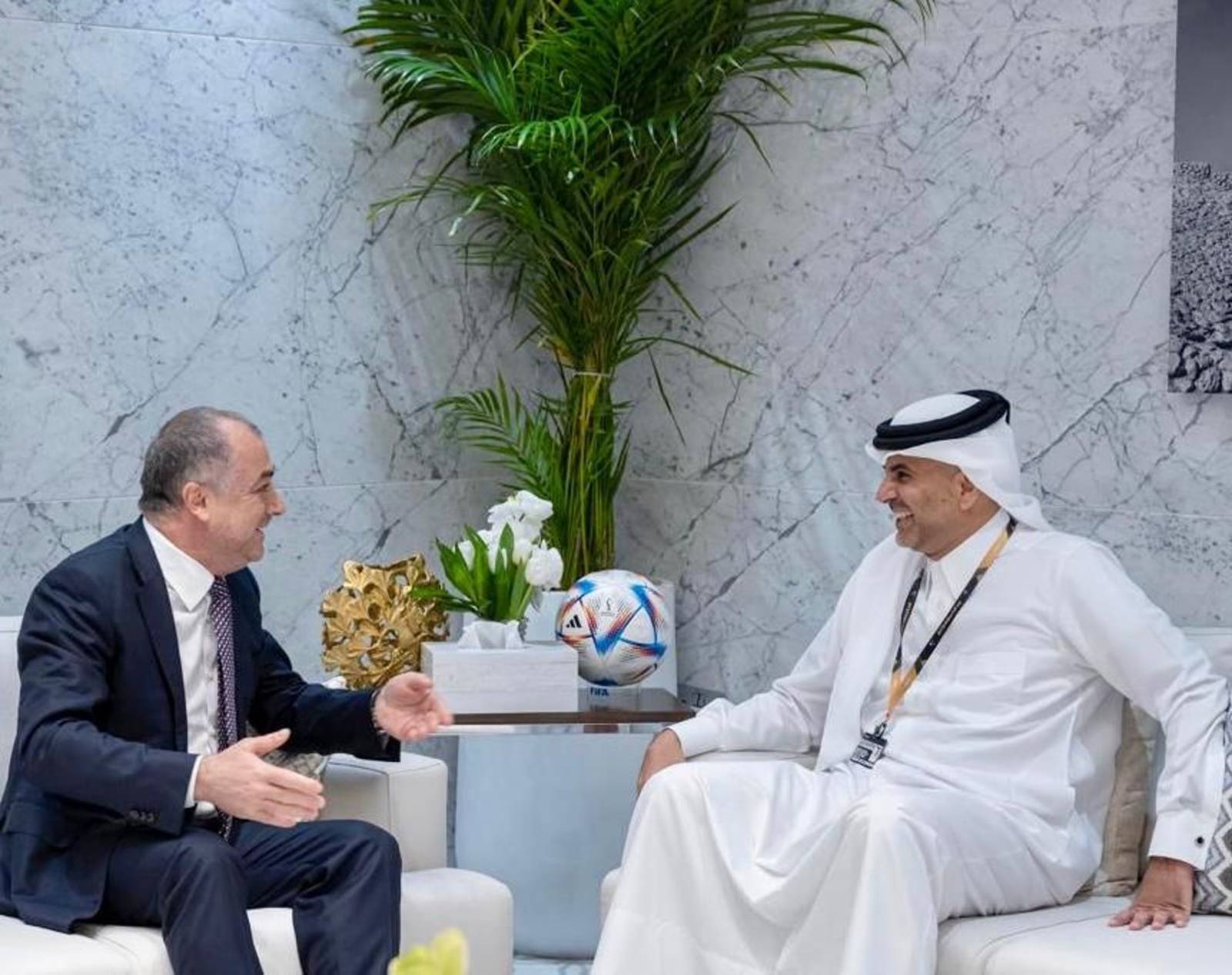 بو صعب بعد لقائه رئيس وزراء قطر: النجاح بتنظيم كأس العالم مصدر اعتزاز لكل عربي