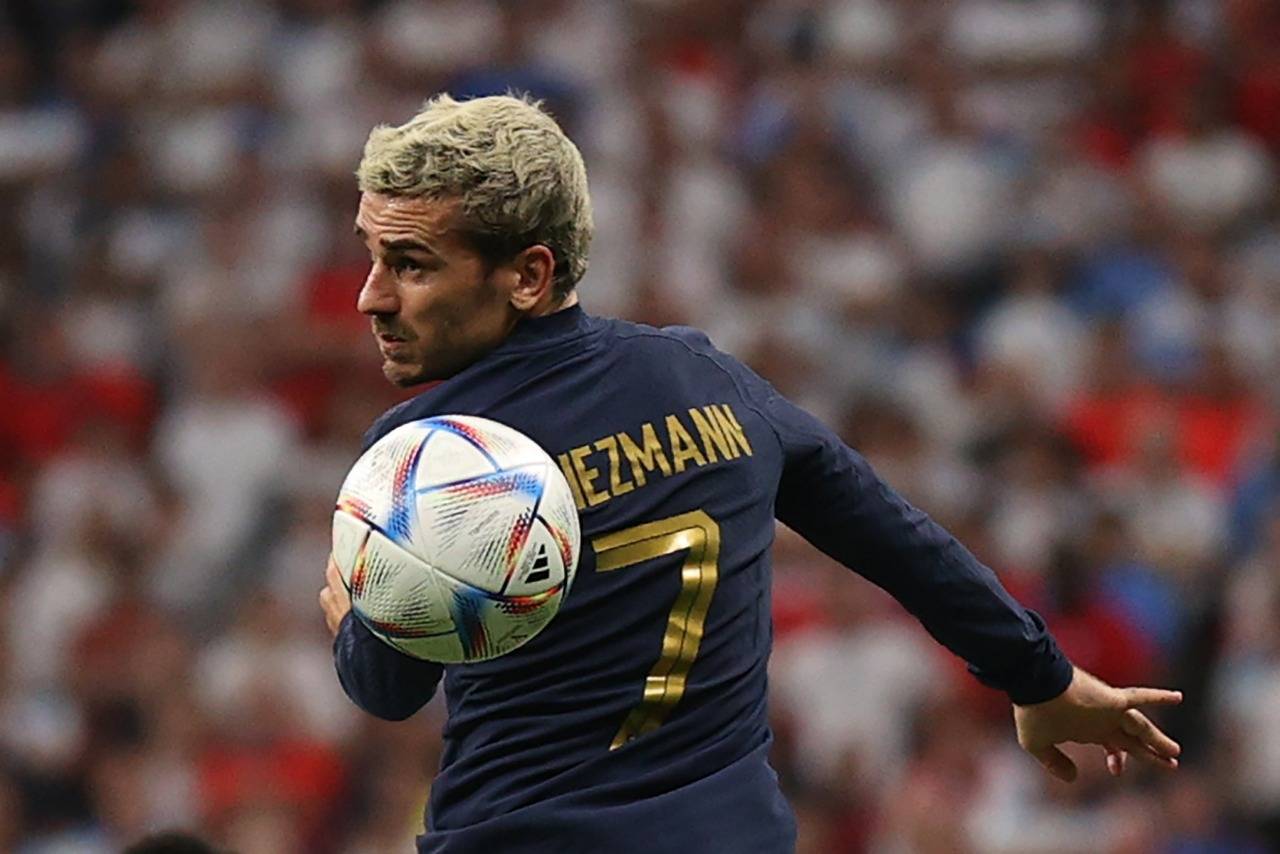 النجم أنطوان غريزمان يعود من بوابة التألق من جديد مع منتخب 