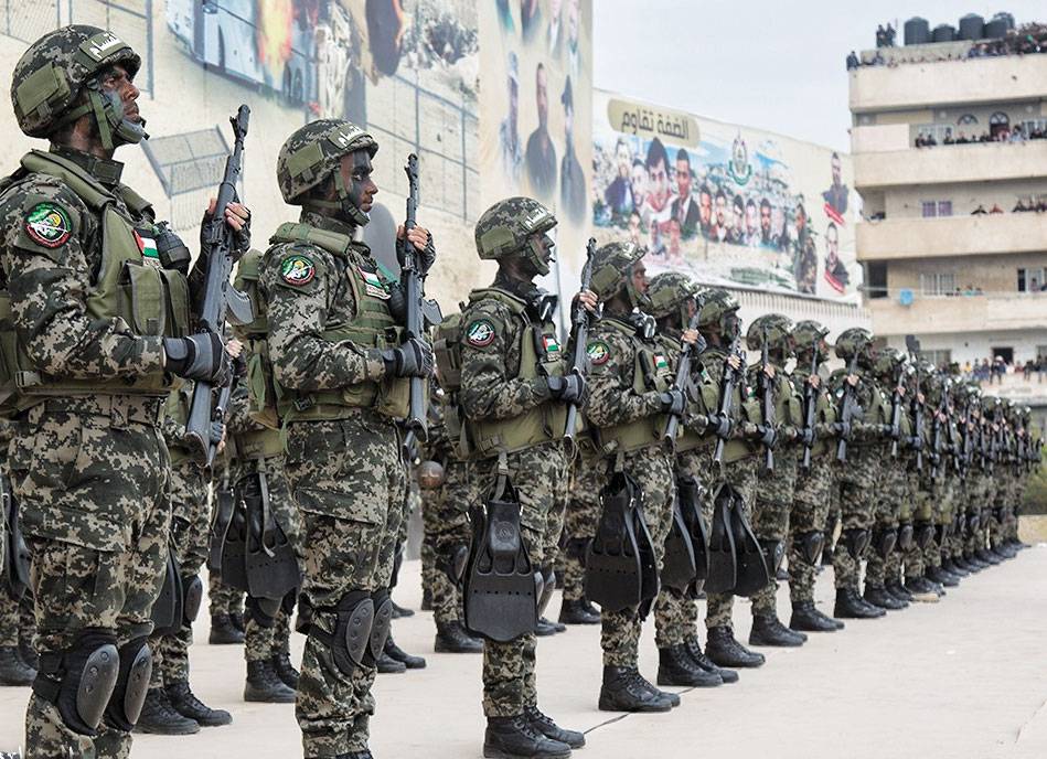 الاحتلال الاسرائيلي أعلن بدء مناورات شمالاً... وسلسلة اعتقالات واعتداءات في الضفة
«حماس» تنظم عرضاً عسكرياً بالذكرى 35 لانطلاقتها تحت اسم «عرين الأسود»
