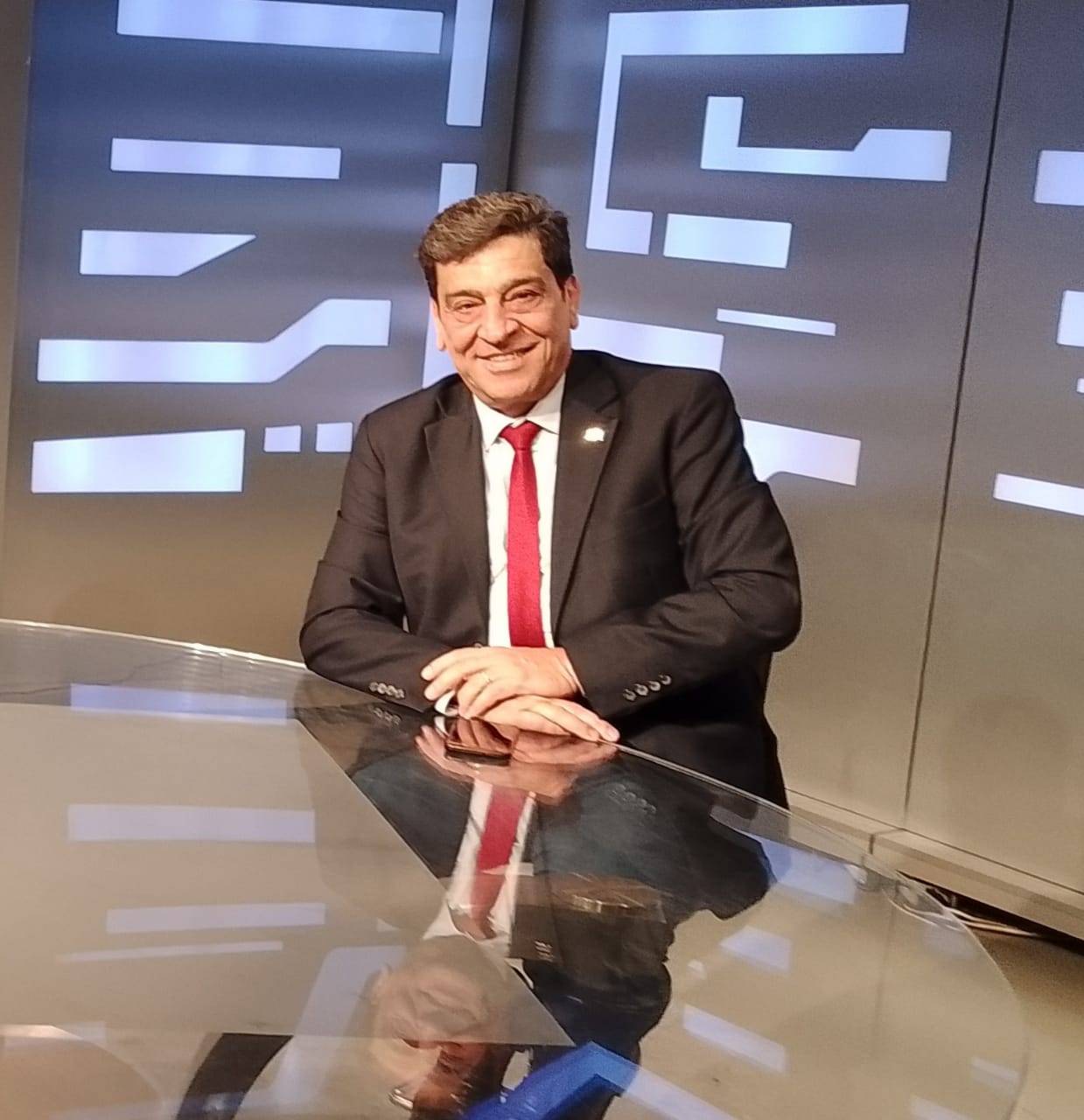 الضريبة على دخل الرواتب يعني القضاء على القطاع الخاص
وزير المالية قرّر التريّث في التنفيذ بعد سلسلة اعتراضات