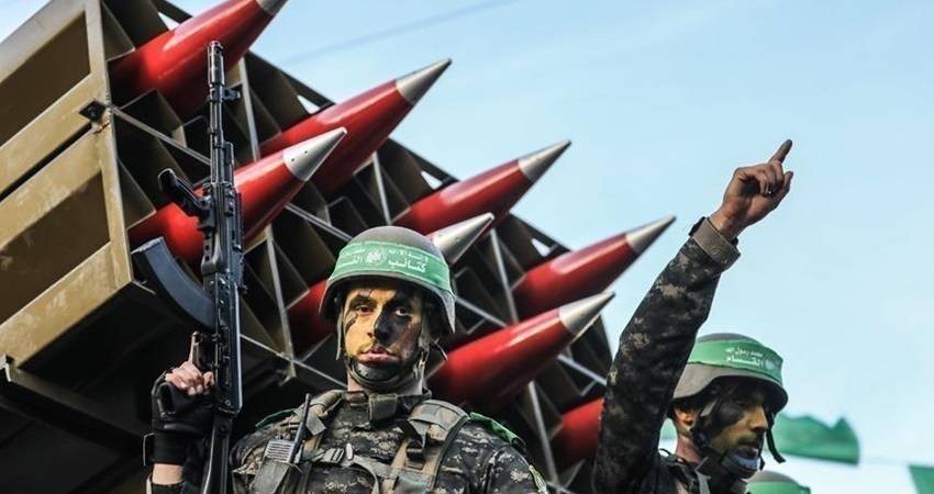 القسام تفتتح في غزة معرضا لصناعاتها العسكرية و"عرين الأسود" تستعرض قوتها بالضفة