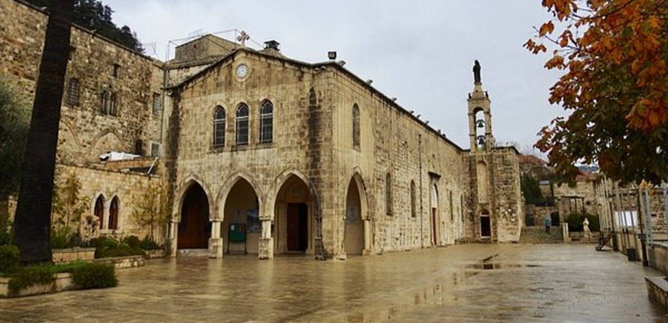 إفتتاح القرية الميلادية لمؤسسة كاريتاس لبنان في دير القمر