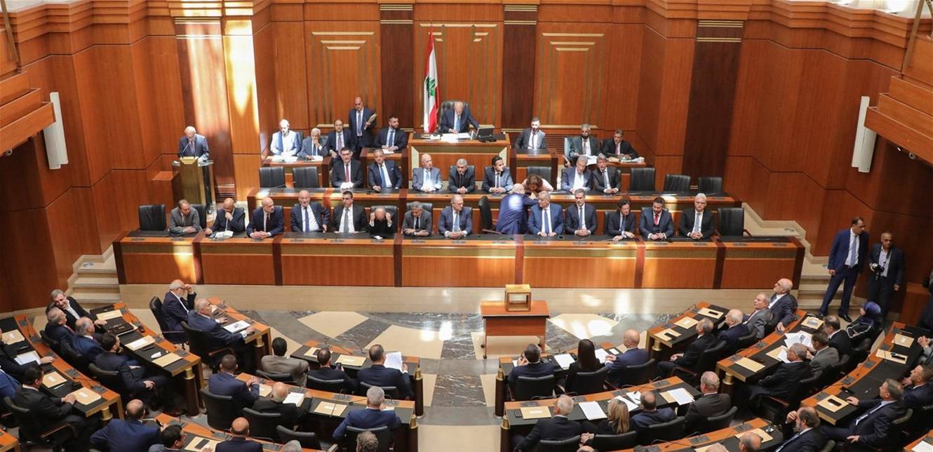 استحقاق انتخابي.. هل سيكون اختيار مرشح ثالث هو الأفضل للحزب؟