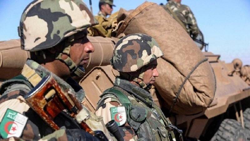 الجيش الجزائري: القضاء على إرهابيين اثنين وتوقيف آخرين قرب الحدود الجنوبية
