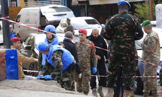 مقتل جندي من "اليونيفيل" في الجنوب.. تيننتي: فتحنا تحقيقاً
الجيش يعزي: هؤلاء الجنود مثال للتفاني والإخلاص بأداء الواجب
مواقف استنكرت... ودعت الى تحقيق كامل وشفاف