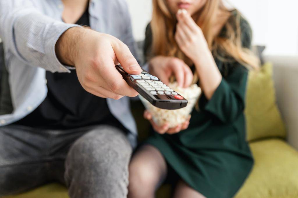 ٦ وجبات خفيفة ومشروبات مالحة وصحية لكأس العالم مع خبيرة التغذية بتول اللو