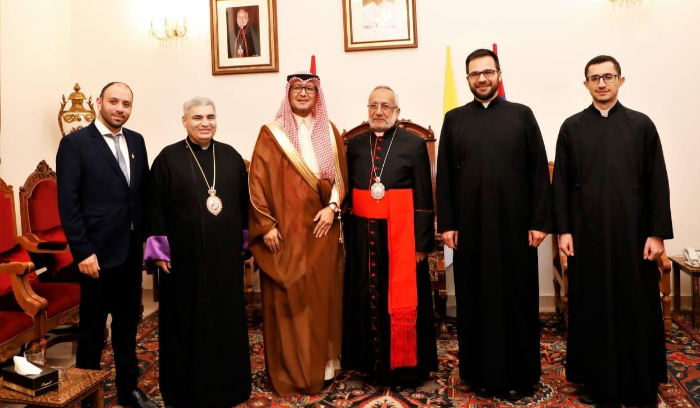 بخاري زار ميناسيان: نؤكد
التزام السعودية استقرار لبنان