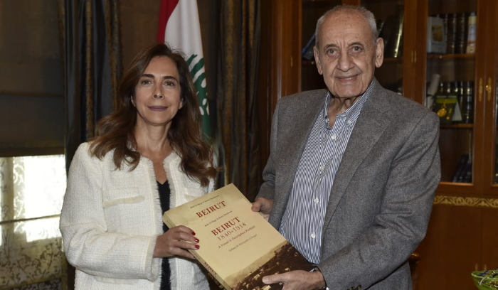 بري عرض الأوضاع مع عكر