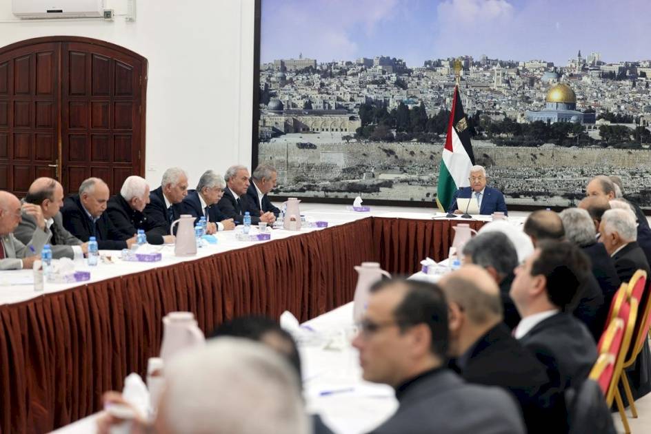 عباس يعلن عن حملة دولية لتوفير الحماية للشعب الفلسطيني
الاحتلال يرفض تسليم جثمان الشهيد أبو حميد