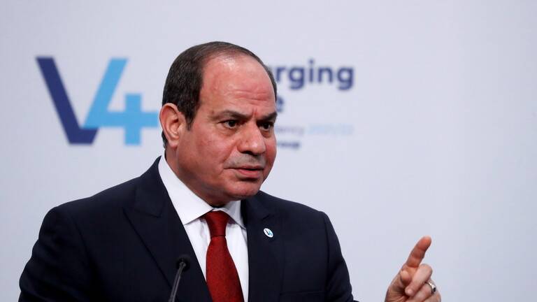 السيسي: نرفض التدخل في شؤون العراق
