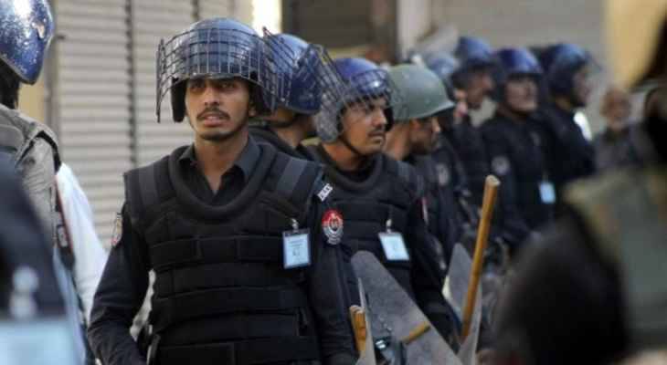 باكستان: طالبان تحتجز رهائن في مركز للشرطة